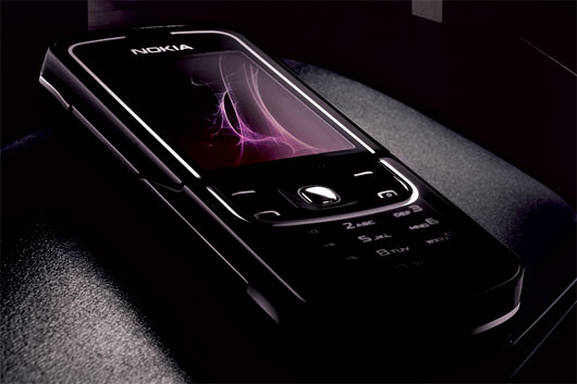 Nokia 8600 Luna mobile phone